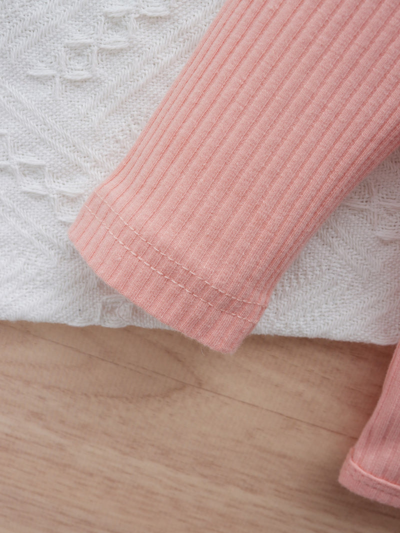 Bodysuit com Babado e Calça de Moletom com Cintura de Saco de Papel e Estampa Xadrez com Faixa de Cabelo, Para o Natal - Menina Bebê