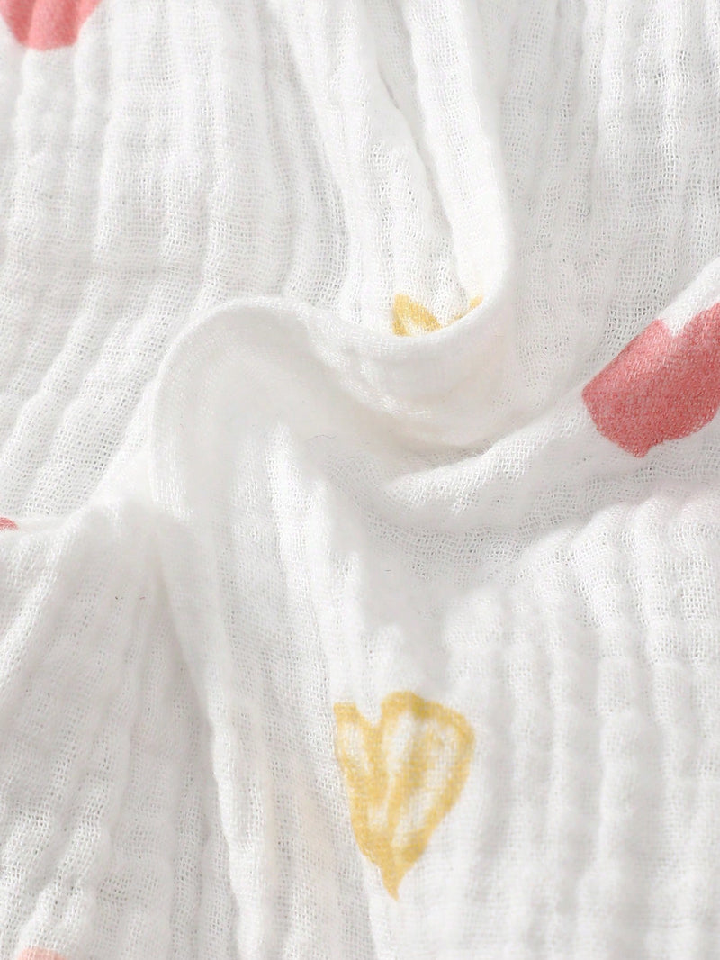 Conjunto de 2 peças para bebê menina, composto por Macaquinho Regata Reverso com Babados e Laço em Formato de Coração + Chapéu, Confortável e Versátil, Primavera/Verão