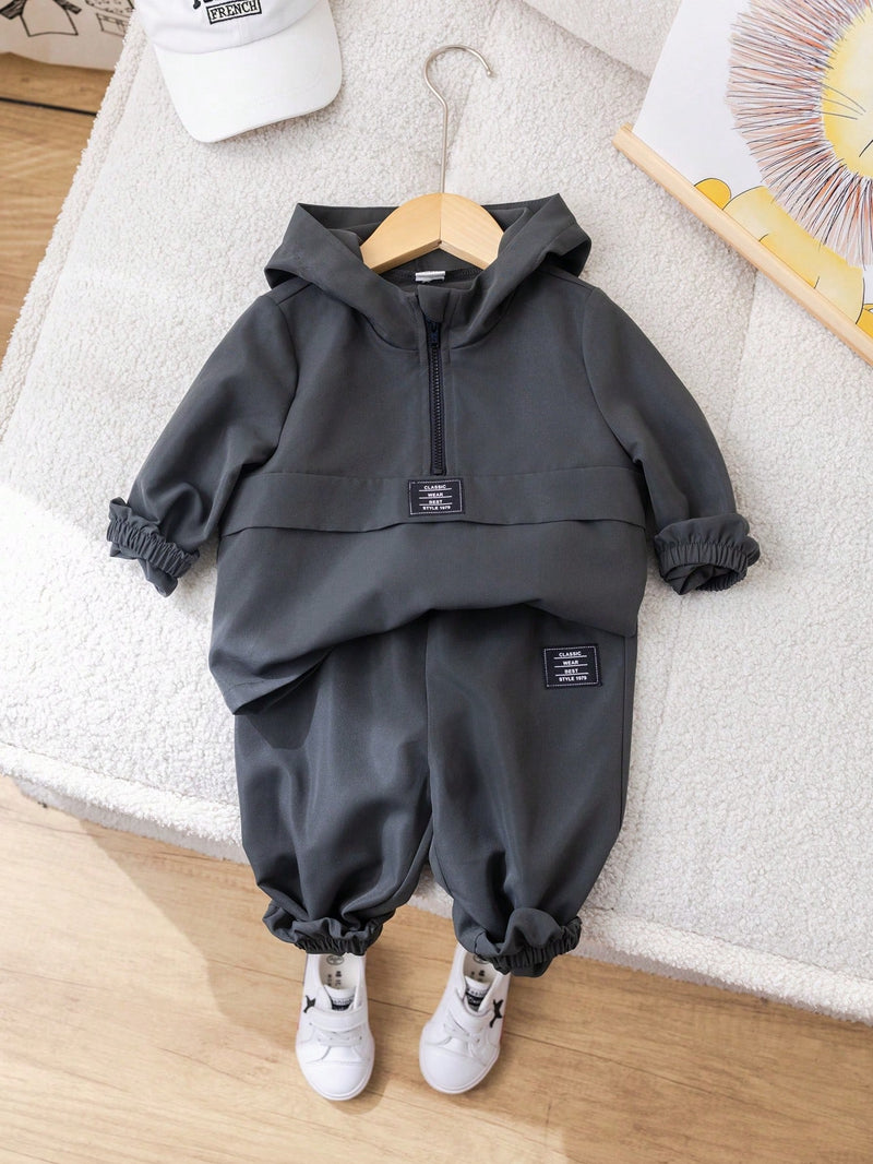 2 Peças Conjunto de Roupa de Outono Verde para Bebê Menino - Moletom com Capuz com Costura Decorativa e Calça com Cintura Elástica, Conjunto Esportivo Casual Combinável Adequado para Uso Externo e Doméstico