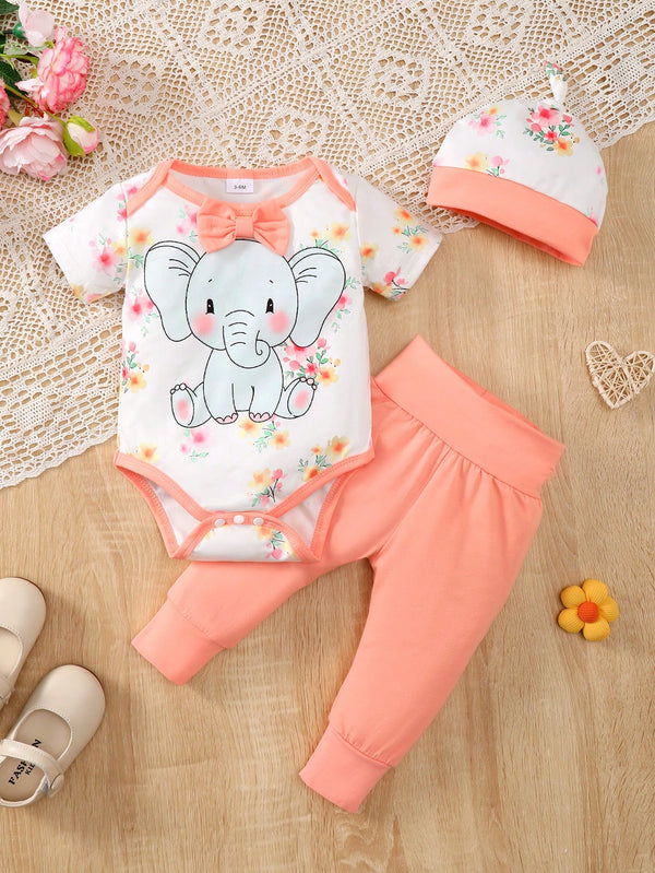 Conjunto de 3 peças para Bebês recém-nascidas, composto por uma Top fofa com estampa de elefante e decoração de borboleta com mangas curtas e gola redonda, uma calça de cor sólida e um chapéu combinando.