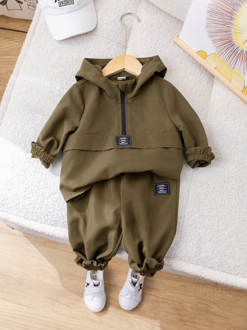 2 Peças Conjunto de Roupa de Outono Verde para Bebê Menino - Moletom com Capuz com Costura Decorativa e Calça com Cintura Elástica, Conjunto Esportivo Casual Combinável Adequado para Uso Externo e Doméstico