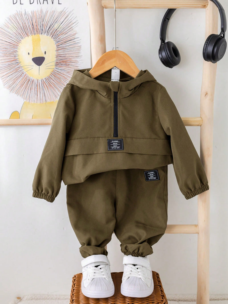 2 Peças Conjunto de Roupa de Outono Verde para Bebê Menino - Moletom com Capuz com Costura Decorativa e Calça com Cintura Elástica, Conjunto Esportivo Casual Combinável Adequado para Uso Externo e Doméstico