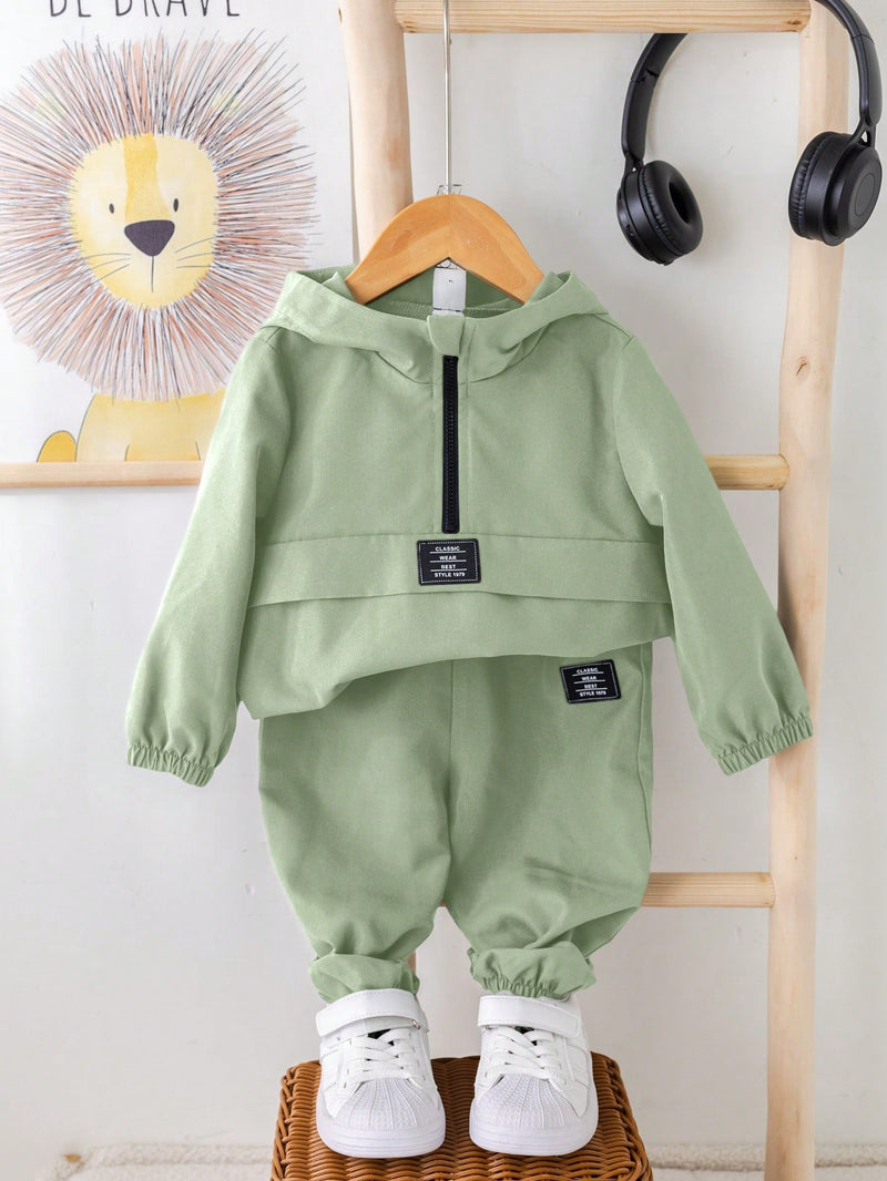 2 Peças Conjunto de Roupa de Outono Verde para Bebê Menino - Moletom com Capuz com Costura Decorativa e Calça com Cintura Elástica, Conjunto Esportivo Casual Combinável Adequado para Uso Externo e Doméstico