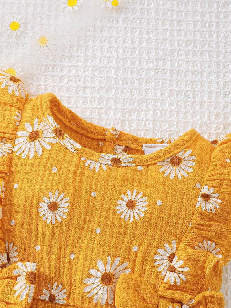 Conjunto de 2 peças para bebê menina, composto por Macaquinho Regata Reverso com Babados e Laço em Formato de Coração + Chapéu, Confortável e Versátil, Primavera/Verão