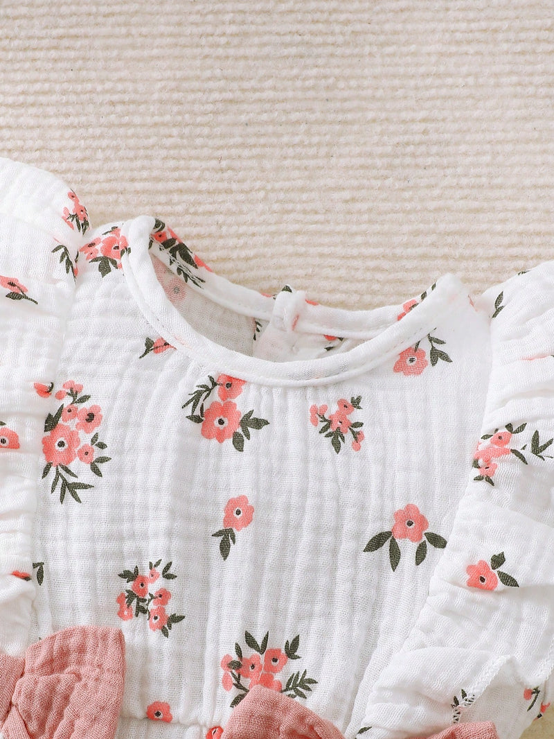 Conjunto de 2 peças para bebê menina, composto por Macaquinho Regata Reverso com Babados e Laço em Formato de Coração + Chapéu, Confortável e Versátil, Primavera/Verão