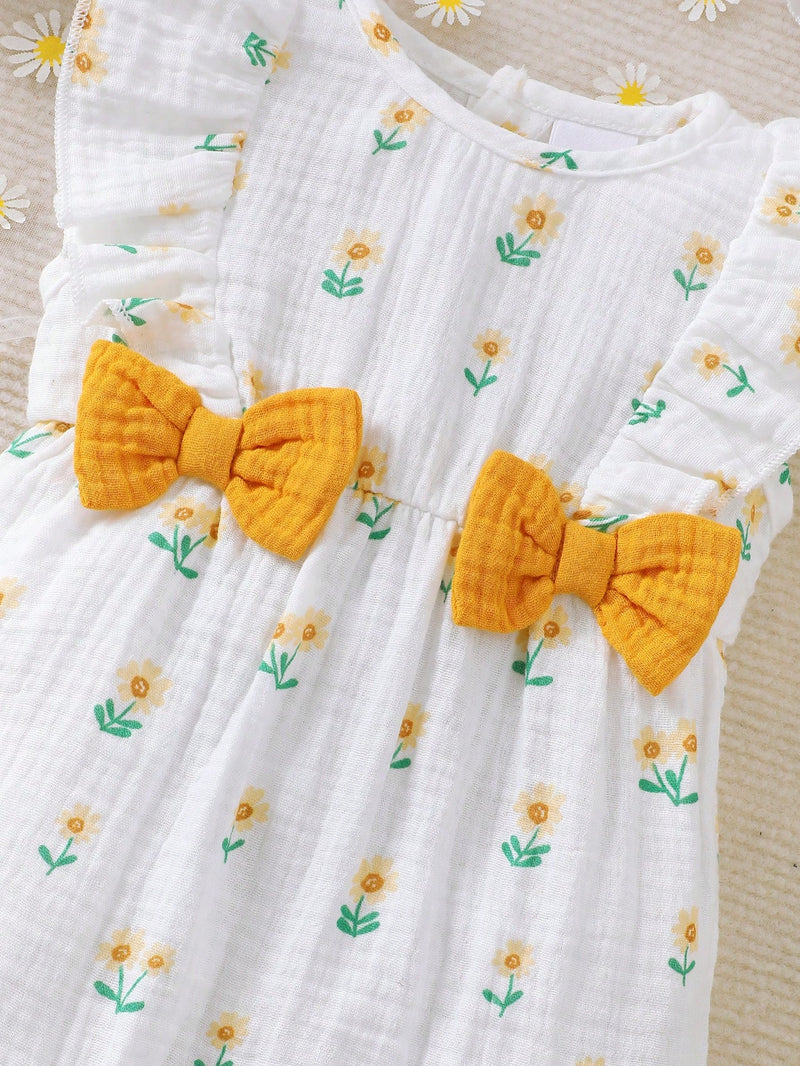 Conjunto de 2 peças para bebê menina, composto por Macaquinho Regata Reverso com Babados e Laço em Formato de Coração + Chapéu, Confortável e Versátil, Primavera/Verão