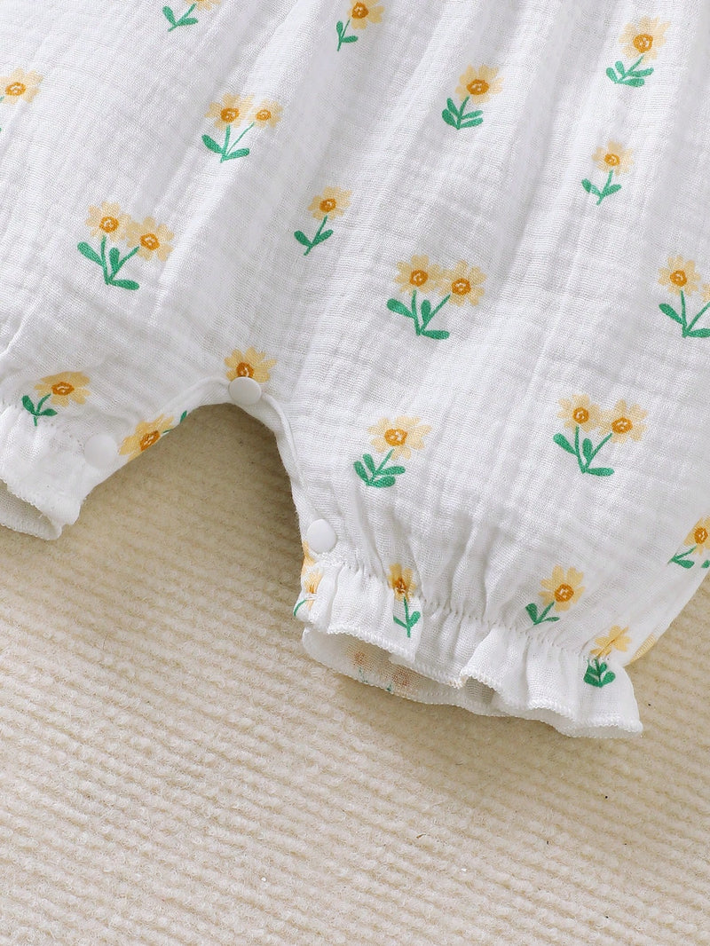 Conjunto de 2 peças para bebê menina, composto por Macaquinho Regata Reverso com Babados e Laço em Formato de Coração + Chapéu, Confortável e Versátil, Primavera/Verão