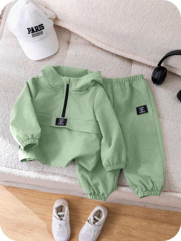 2 Peças Conjunto de Roupa de Outono Verde para Bebê Menino - Moletom com Capuz com Costura Decorativa e Calça com Cintura Elástica, Conjunto Esportivo Casual Combinável Adequado para Uso Externo e Doméstico